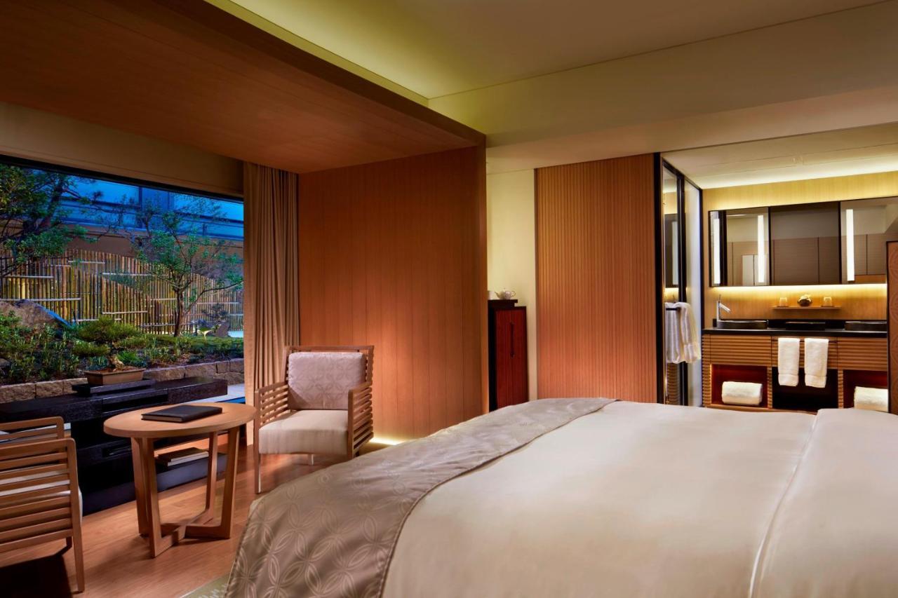 The Ritz-Carlton Kyoto Hotell Exteriör bild